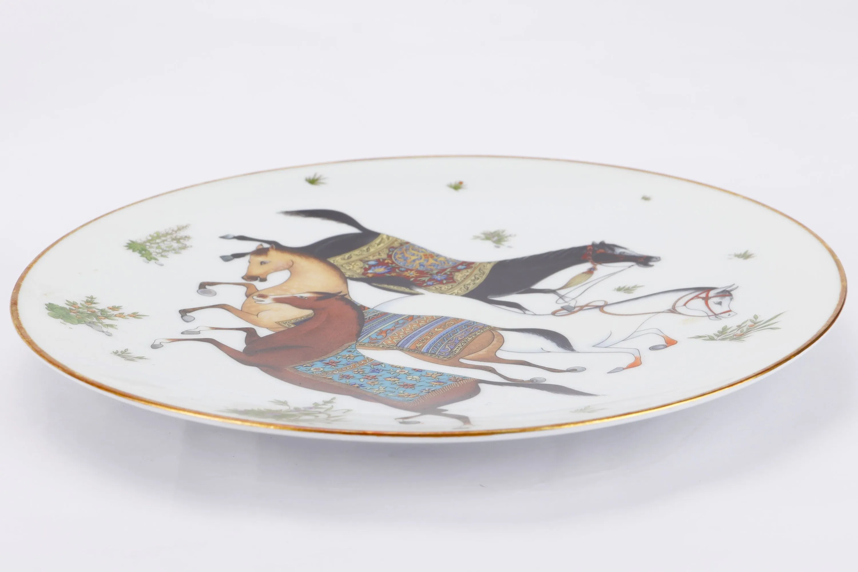 HERMES CHEVAL D'ORIENT PROCELAIN PLATE, 1 PCS, WITH BOX