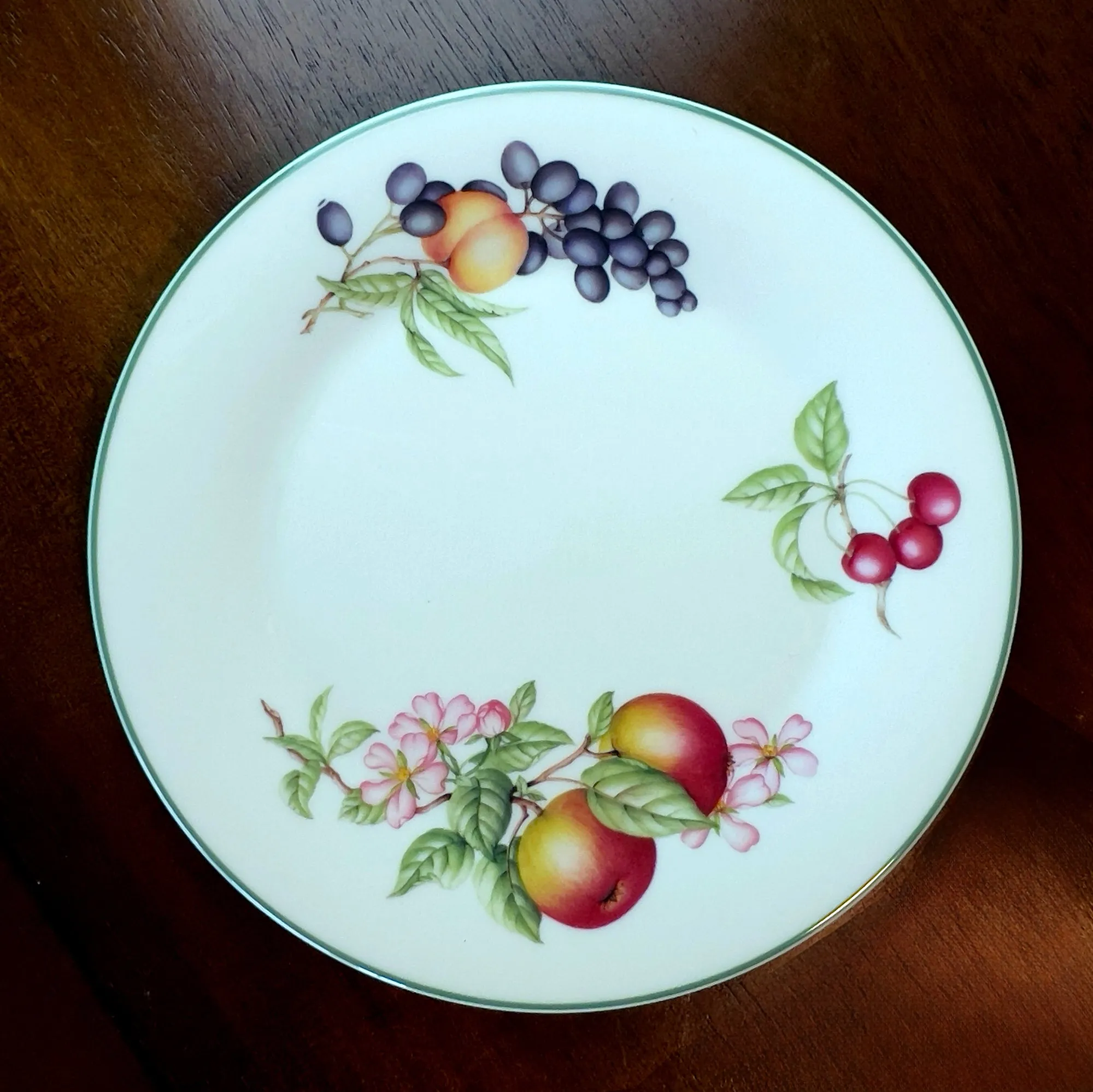 Royal Doulton Ashberry Porcelain Dinner Plate Set